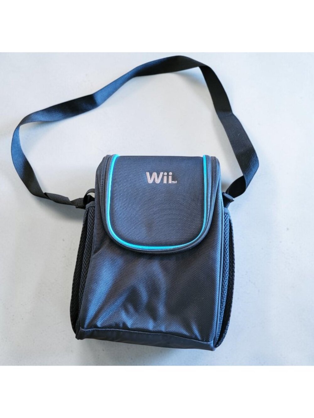 Nintendo Wii Black Storage Bag Deluxe Game Travel Console Carrying Case W/Strap